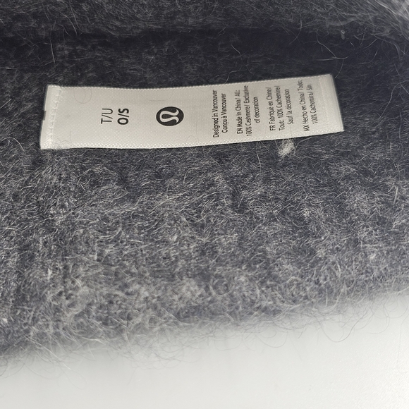Lululemon Women display picture 2